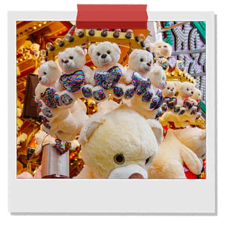Gift-Shops-_and_-Memorabilia-at-Halloween-Weekend-Legend-Park.jpg
